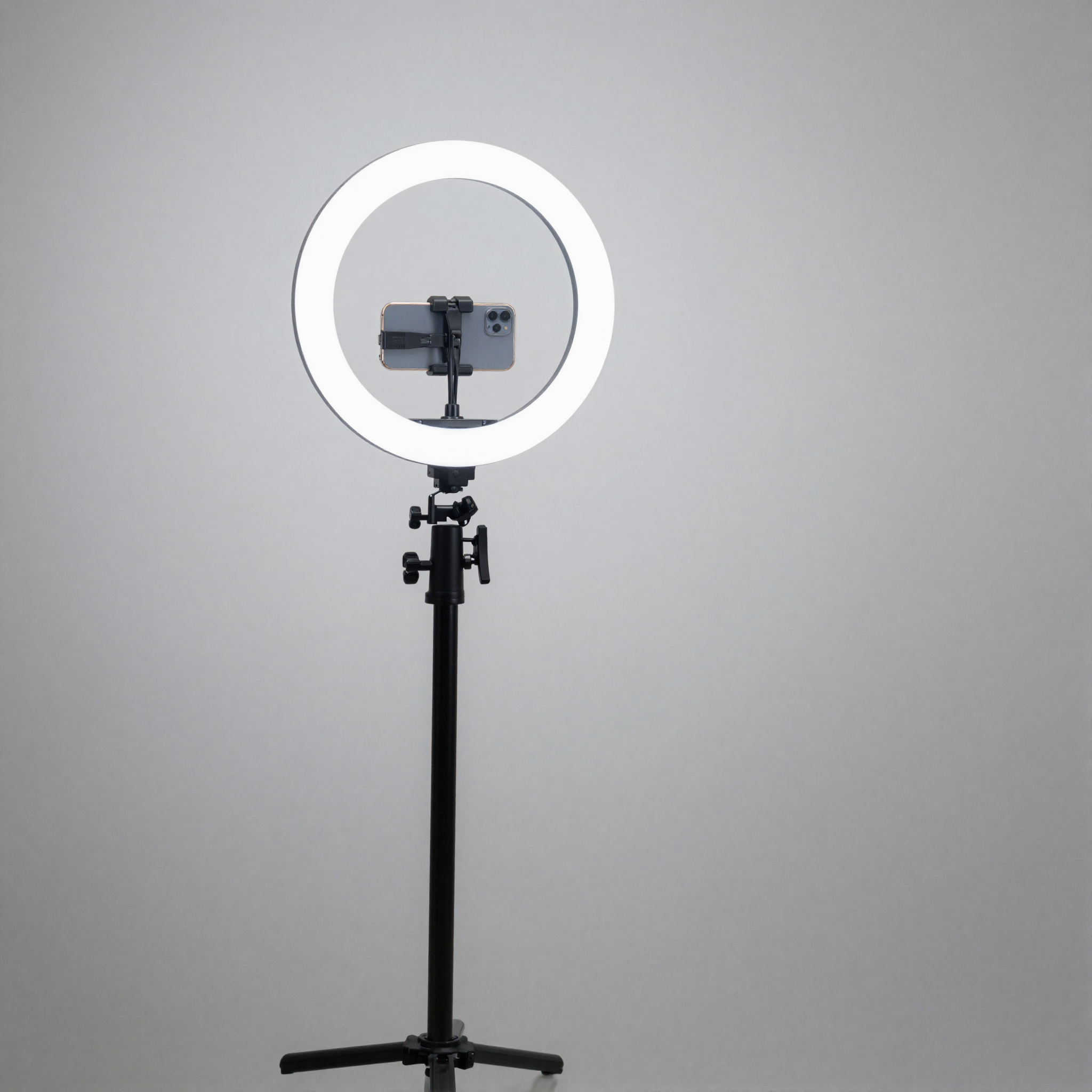 Stream Pro Ring Light & Phone Holder